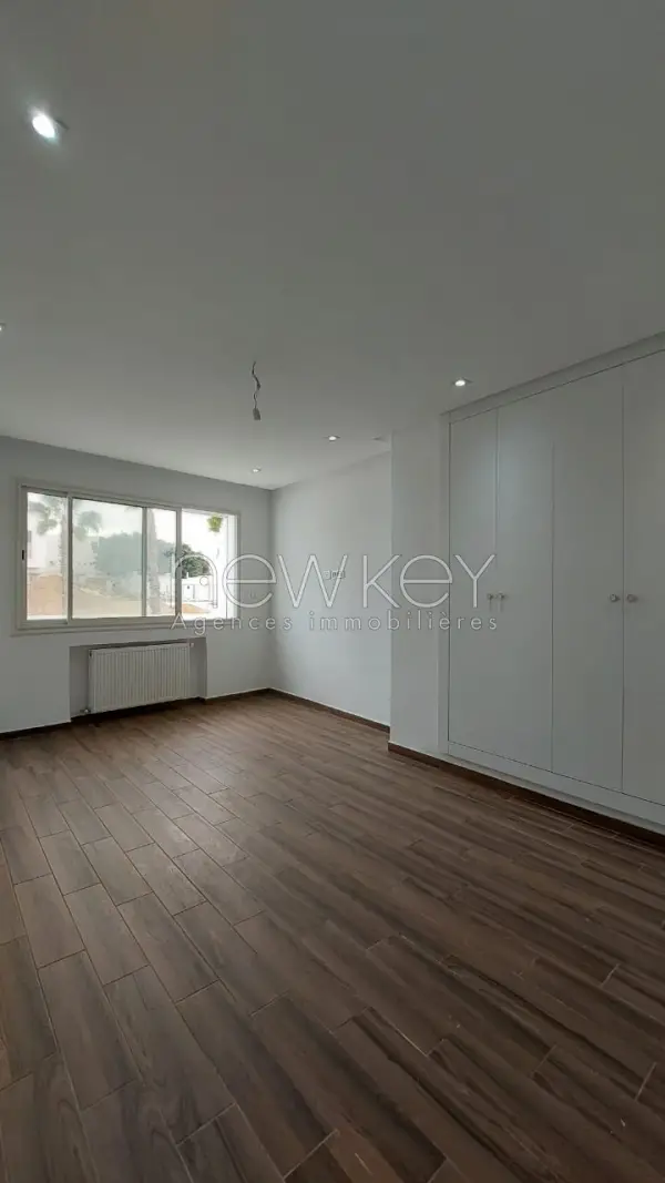 Appartement s+2 neuf avec vue mer - 1