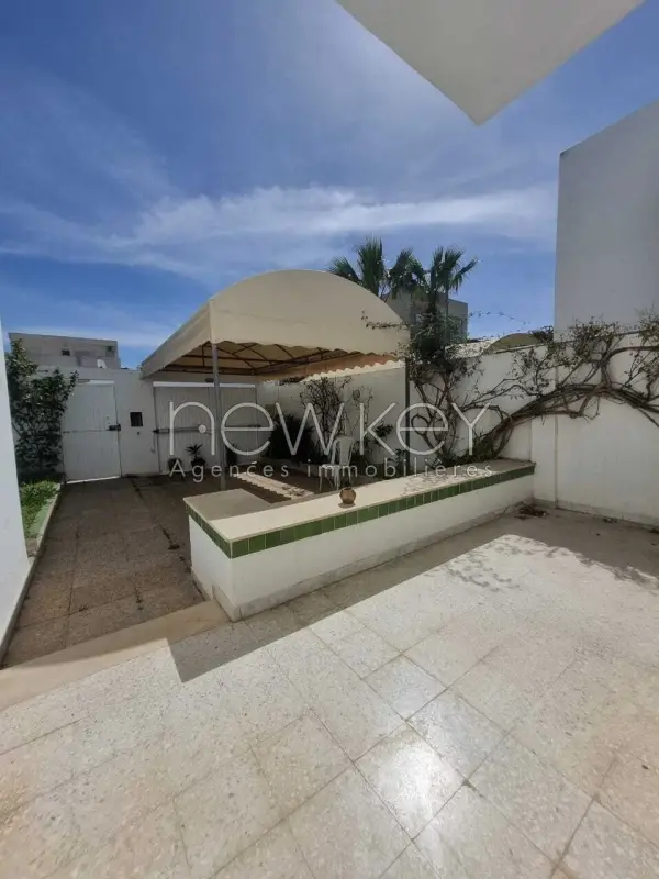 Duplex s+4 meublé à la Marsa - 8