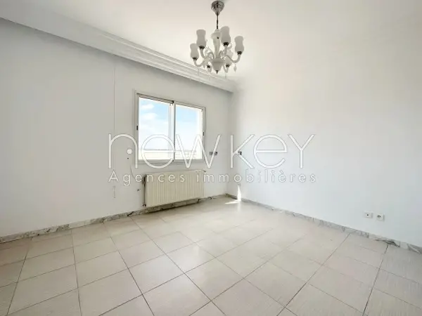 Penthouse vue dégagée à vendre au lac 2 - 4