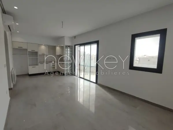 Un Spacieux appartement S+1 à Chotrana 1 - 1