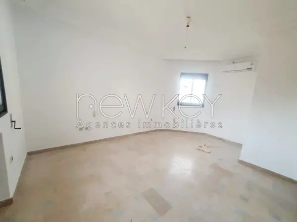 Une magnifique villa S4 à la Marsa - 9