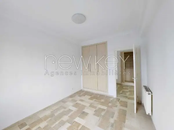 A vendre Triplex S+4 avec jardin - 9