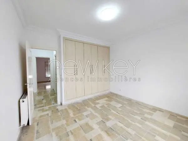 A vendre Triplex S+4 avec jardin - 4