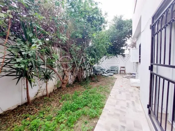 A vendre Triplex S+4 avec jardin - 2