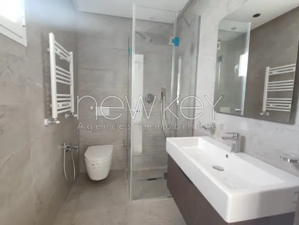 Un Superbe Duplex S+4 direct promoteur à La Soukra - 5