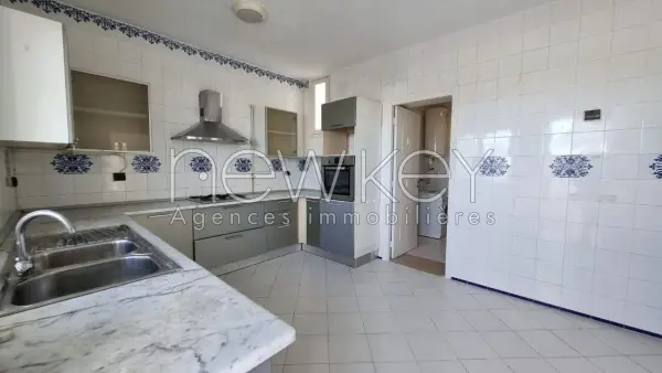 Duplex s+4 avec jardin à Gammarth - 9