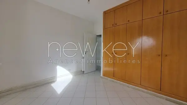 Duplex s+4 avec jardin à Gammarth - 11
