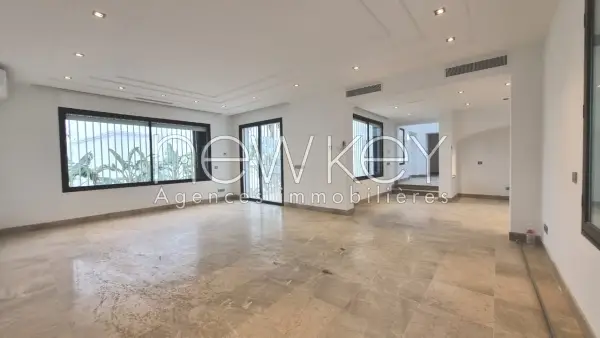 Villa s+5 à Gammarth - 1