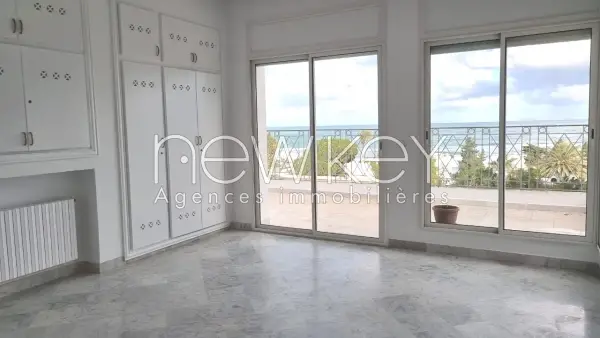 Bel appartement S+3 vue mer à la Marsa - 8