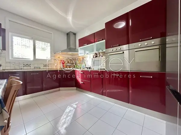 villa jumelée à vendre aux Berges du Lac 1 - 5