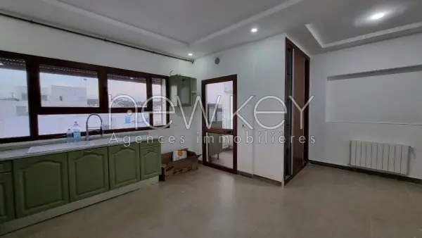 Etage de villa s+3 à la Marsa - 8