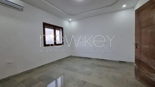 Etage de villa s+3 à la Marsa - 5