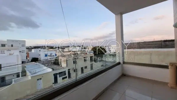 Etage de villa s+3 à la Marsa - 2