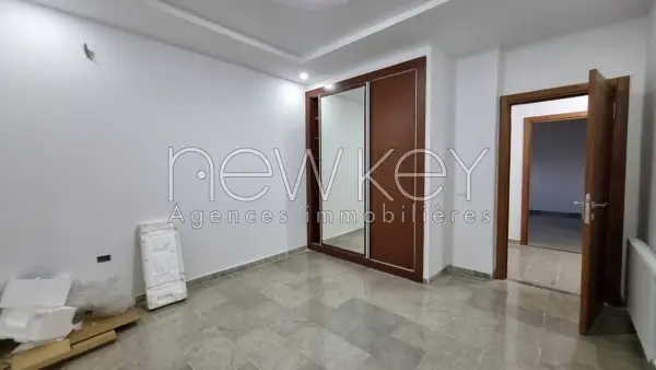 Etage de villa s+3 à la Marsa - 1
