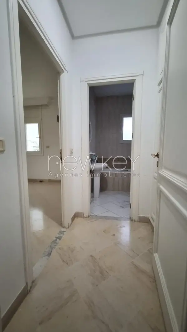 Une villa indépendante à la Marsa - 9