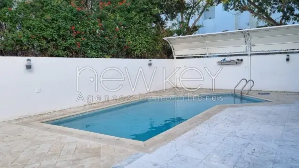 villa s+4 avec piscine à La Marsa - 18
