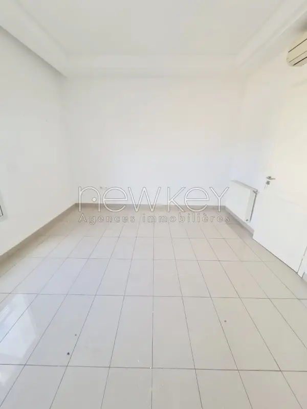 Appartement S2 à Vendre aux Jardin de Carthage - 3