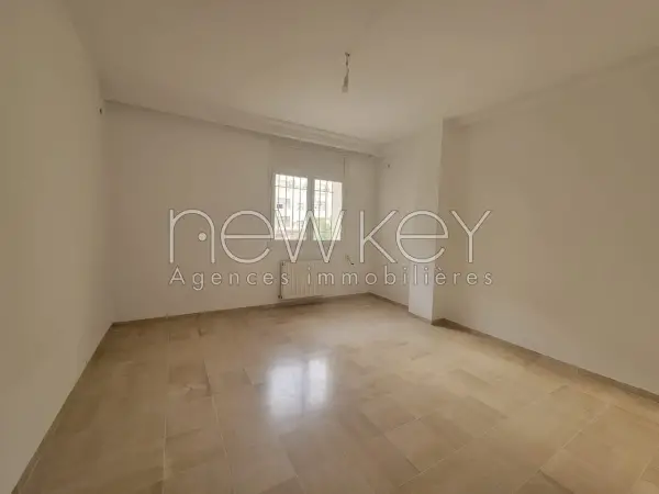 Un Appartement S+3 aux Jardins de L'Aouina - 4