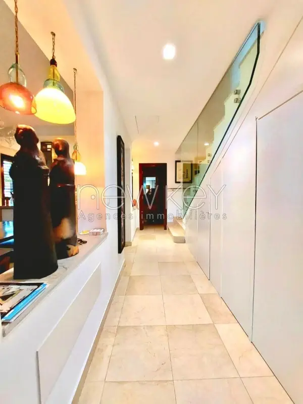Magnifique duplex S+3 avec piscine à la Marsa - 2