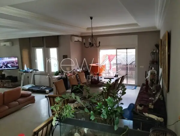 Une Coquette villa avec piscine à louer à La Soukra - 4