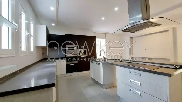 Villa s+4 à la Marsa - 3