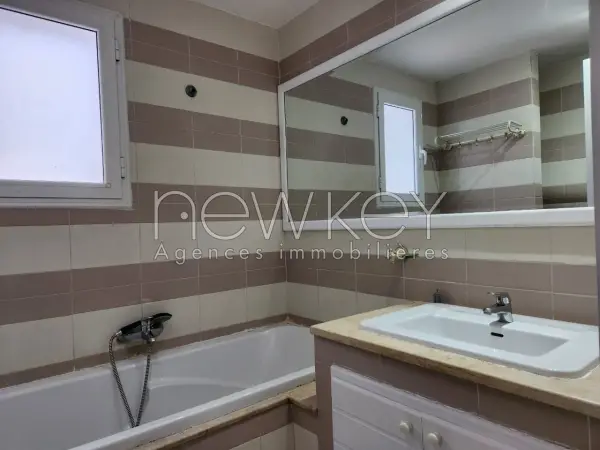 Appartement s+3 a la Marsa - 9