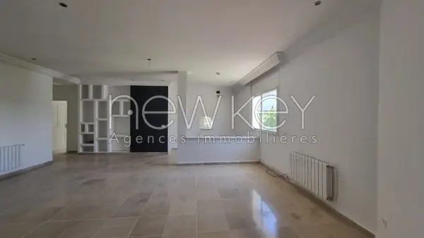 Etage de villa s+3 à la Marsa avec studio - 6