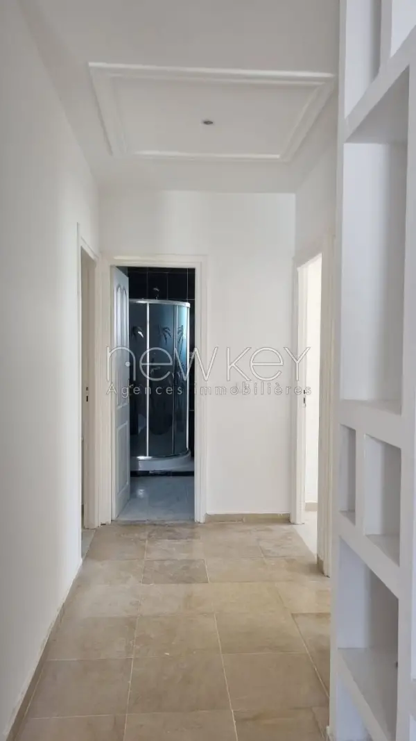 Etage de villa s+3 à la Marsa avec studio - 1