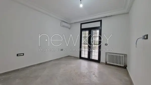 Etage de villa s+4 à Carthage - 10