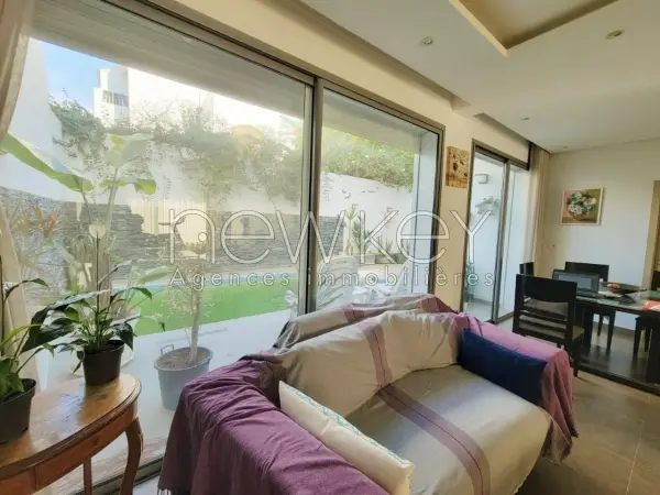Une Superbe Villa S+3 avec piscine à vendre à La Soukra - 3