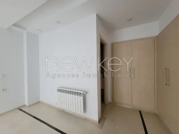 Duplex S3 avec piscine à louer à La Soukra - 8
