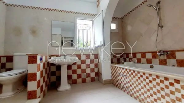 Magnifique villa S+5 à la Marsa - 15