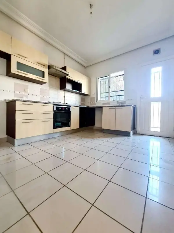 Duplex S 4 avec jardin à la Marsa - 10