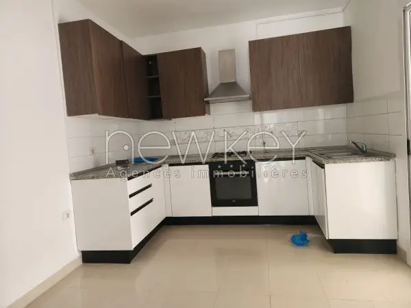 Appartement S+3 à la Marsa - 1