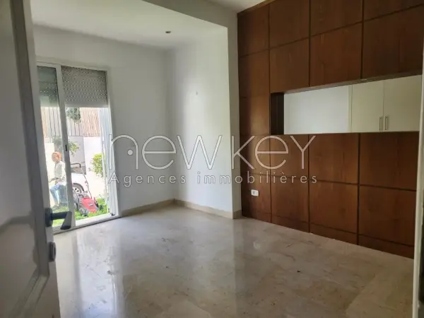 Appartement S+3 à la Marsa - 2