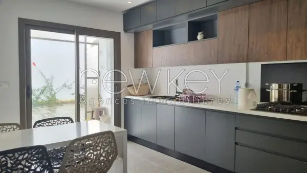 Bel appartement S+2 avec piscine à Gammarth - 11