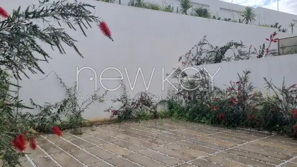 Bel appartement S+2 avec piscine à Gammarth - 7