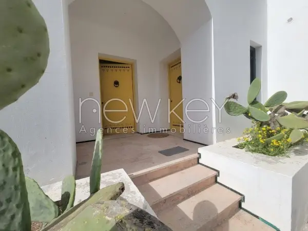 Une Maisonnette S+2 à louer à La Soukra - 1