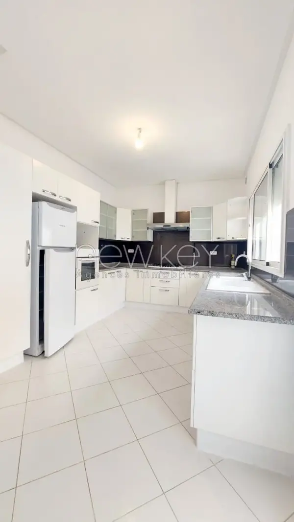 Magnifique appartement S+3 à la Marsa - 4