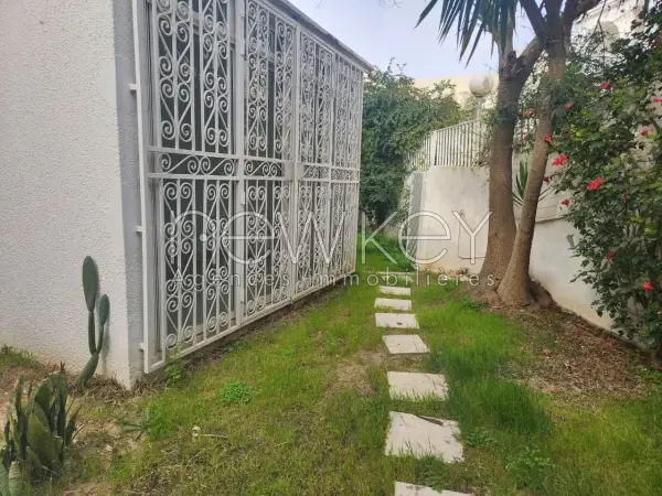 Joli duplex s+4 à La Marsa - 8