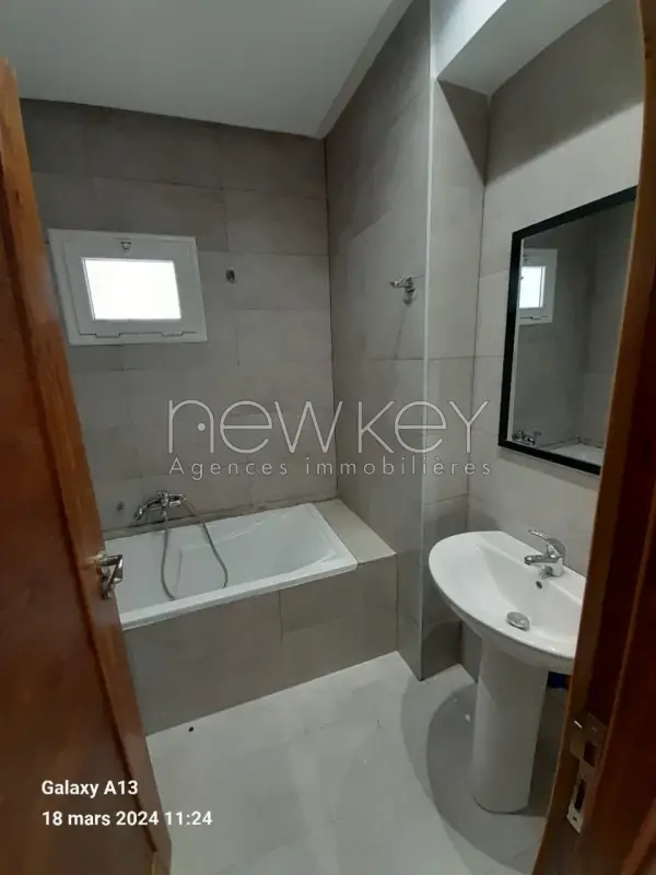 Un appartement s+2 a la marsa - 2