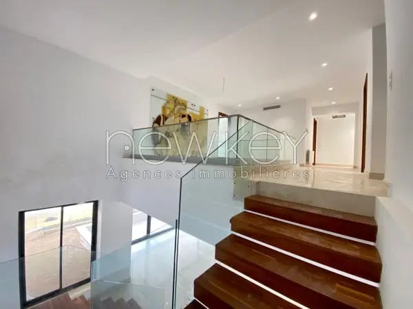 Penthouse en duplex avec piscine à louer aux berges du lac 2 - 5