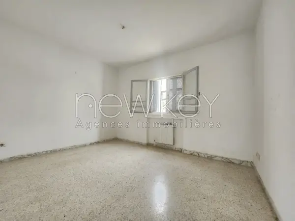 Duplex s+3 à la Marsa - 6