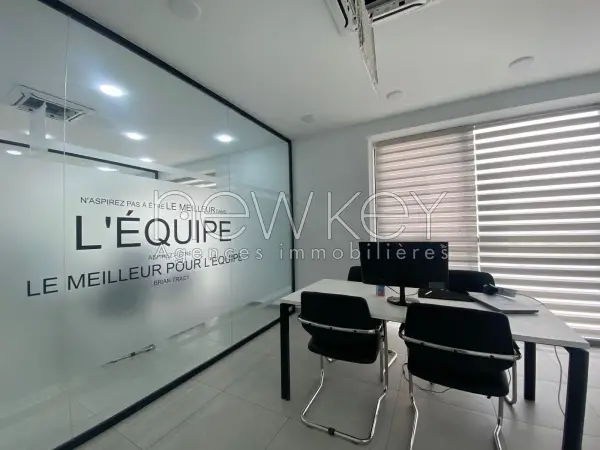 Bureau de coworking à louer à la zone d'activité Khair-Eddine - 4
