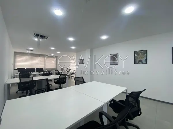 Bureau de coworking à louer à la zone d'activité Khair-Eddine - 3