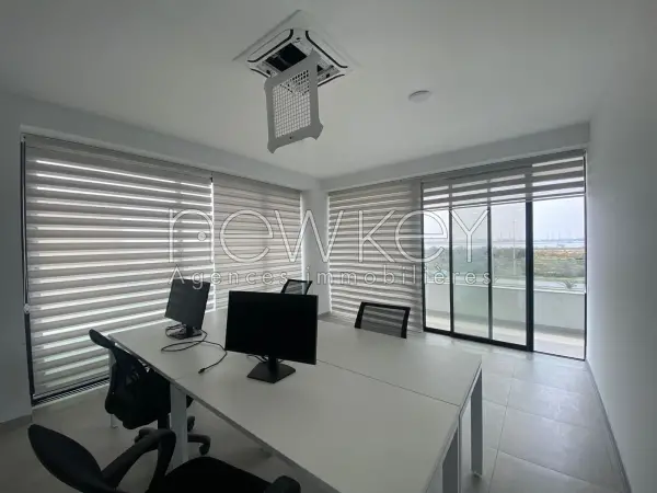 Bureau de coworking à louer à la zone d'activité Khair-Eddine - 2