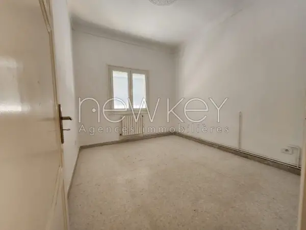 Appartement S+4 à la Marsa - 2