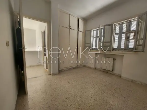 Duplex s+3 à la Marsa - 3