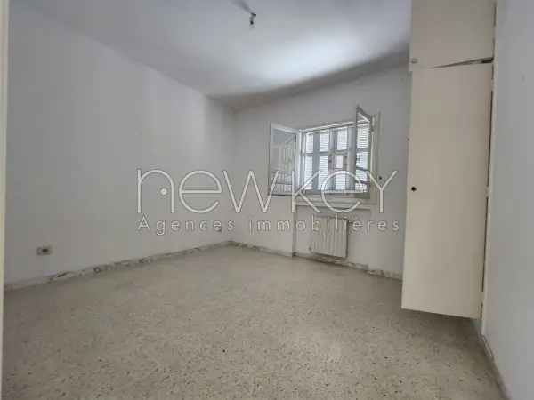 Duplex s+3 à la Marsa - 5