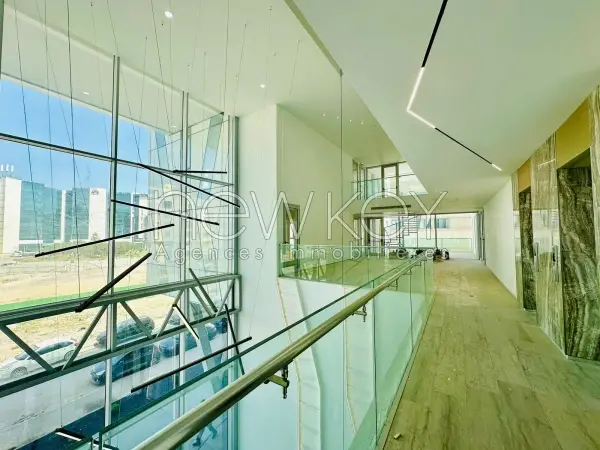 Immeuble Bureautique de 3900m² à louer au Lac 2 - 3